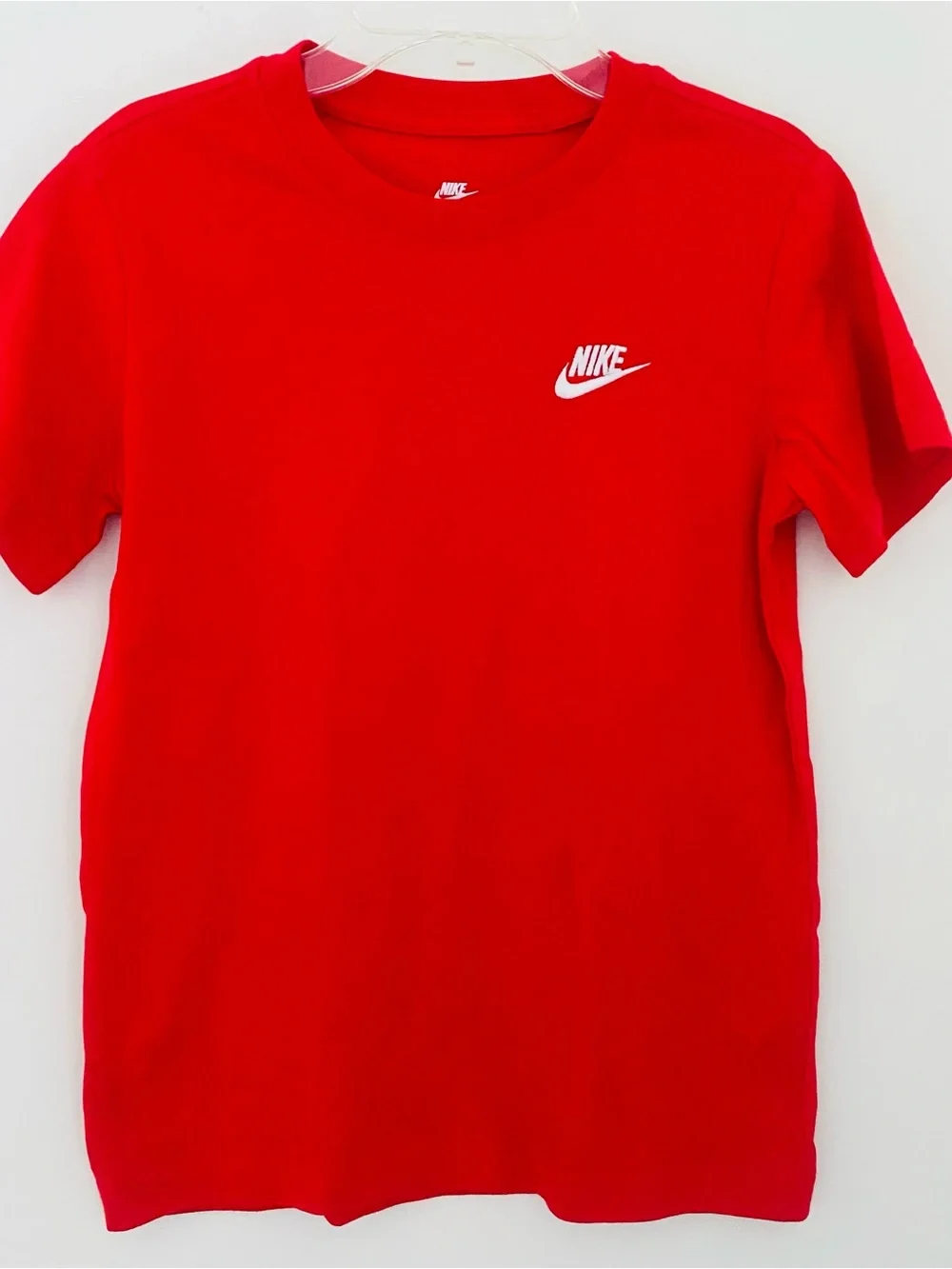 New👍🏽BOYS Nike Red T-Shirt SZ M (Y)